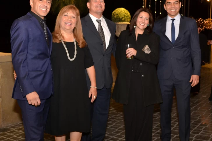 Aplausos, lágrimas y un “acá está el Wey”: la emotiva salida de la cochería