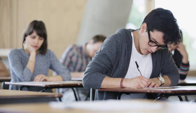 Proponen extender la pensión por estudios hasta los 25 años Proponen extender la pensión por estudios hasta los 25 años