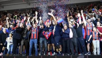 San Lorenzo, otra vez campeón con un triunfo aplastante San Lorenzo, otra vez campeón con un triunfo aplastante