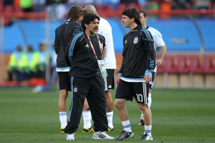 Maradona y Messi, en el mejor equipo de la historia según la revista France Football
