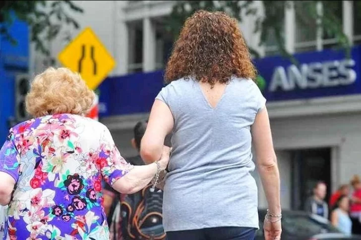 Casi el 90% de las mujeres en edad de jubilarse no tienen los aportes suficientes