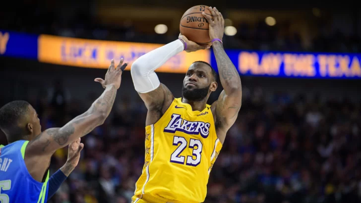 La NBA no se cancela y continua con los playoffs tras la reunión de los jugadores La NBA no se cancela y continua con los playoffs tras la reunión de los jugadores