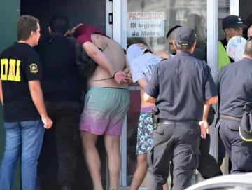 Los rugbiers se negaron a entregar las claves de sus Iphone y complican las pericias