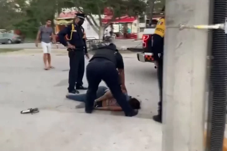 [VIDEO] Brutalidad policial en México: asfixian a una mujer hasta matarla