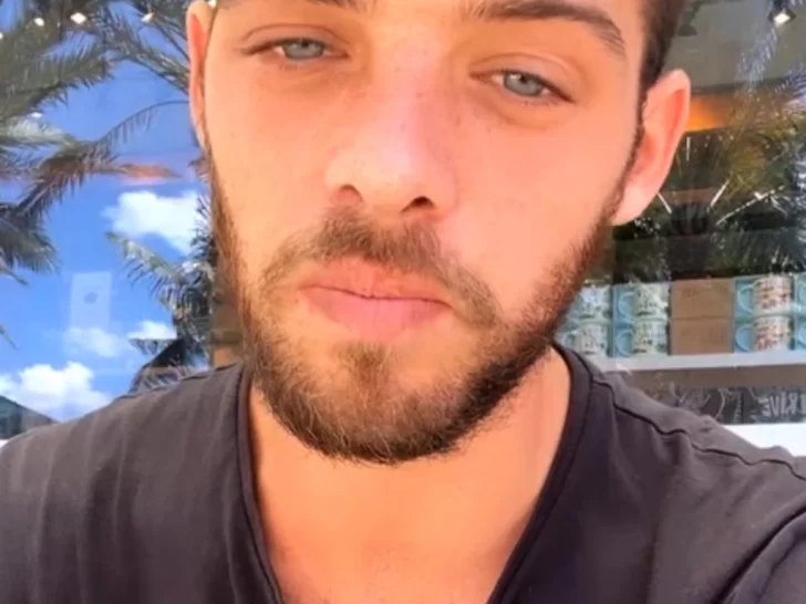 Santi Maratea duro con el cantante de La Mancha de Rolando: “No te conoce nadie, boludo” Santi Maratea duro con el cantante de La Mancha de Rolando: “No te conoce nadie, boludo”