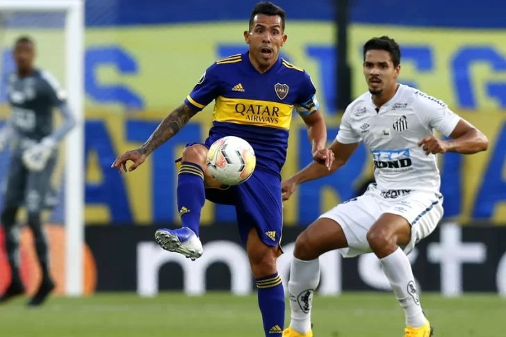 Boca jugó mal, perdió con Santos y complicó su clasificación