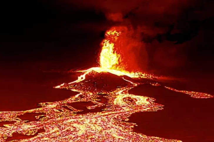 El volcán en Las Palmas ingresó en fase de “explosión extrema” y hay preocupación de que llegue a la ciudad