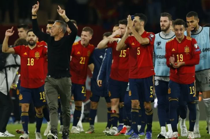 España sacó pasaje al Mundial y Cristiano Ronaldo jugará el repechaje