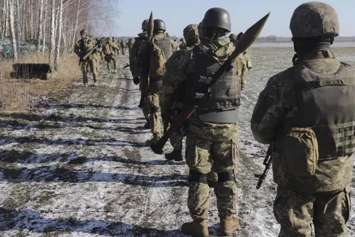 Rusia afirma que 959 combatientes ucranianos se rindieron en Mariupol en últimas 48 horas