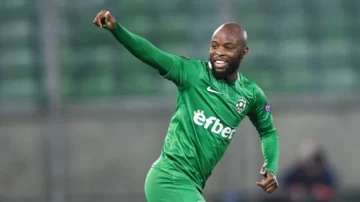 Un exjugador del Ajax murió después de ser atacado a golpes por su propia familia