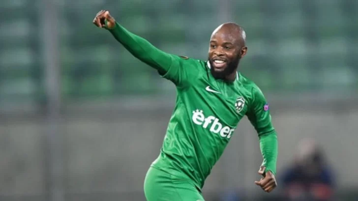 Un exjugador del Ajax murió después de ser atacado a golpes por su propia familia