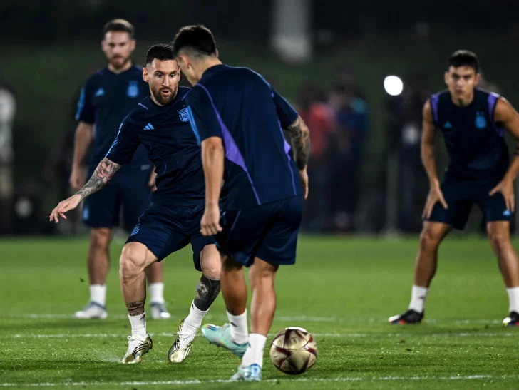 El último entrenamiento del seleccionado argentino fue un “picado” con toda la delegación El último entrenamiento del seleccionado argentino fue un “picado” con toda la delegación