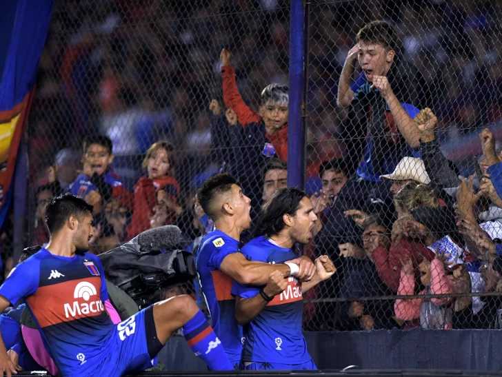 Tigre goleó a Platense en Victoria y quedó a un punto de la cima de la Zona B