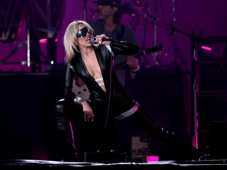Miley Cyrus la rompió en el regreso de Lollapalooza Argentina Miley Cyrus la rompió en el regreso de Lollapalooza Argentina