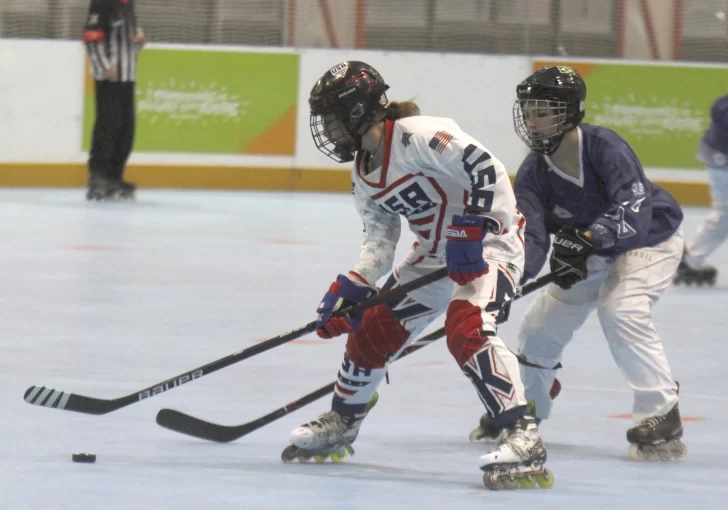 Jugar al hockey en rollers: un deporte de mucho roce, vistoso y que crece en todo el país Jugar al hockey en rollers: un deporte de mucho roce, vistoso y que crece en todo el país