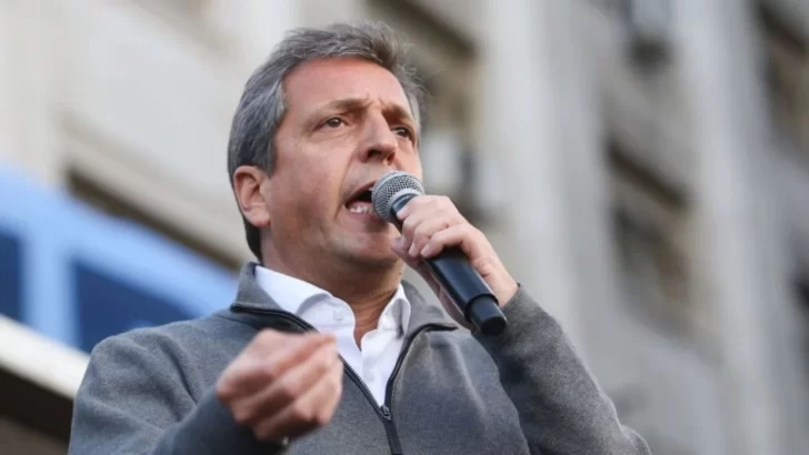 Massa anunciará nuevas medidas para jubilados, AUH y trabajadores que no pagan Ganancias Massa anunciará nuevas medidas para jubilados, AUH y trabajadores que no pagan Ganancias