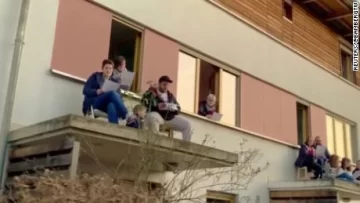 Alemanes cantaron “Bella ciao” en solidaridad con Italia Alemanes cantaron “Bella ciao” en solidaridad con Italia