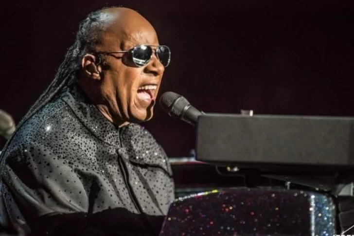 Stevie Wonder vuelve al ruedo con dos nuevas canciones