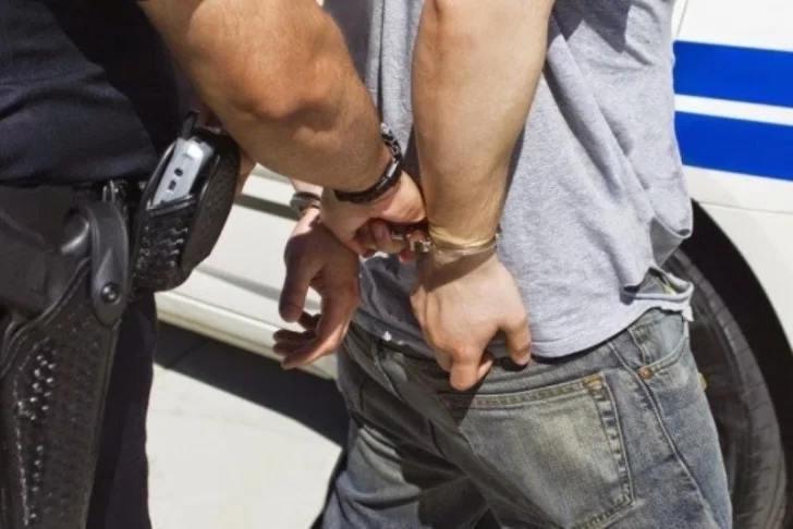 Un chico de 15 años, el acusado de dejar a un vecino grave al darle un fierrazo en la cabeza Un chico de 15 años, el acusado de dejar a un vecino grave al darle un fierrazo en la cabeza