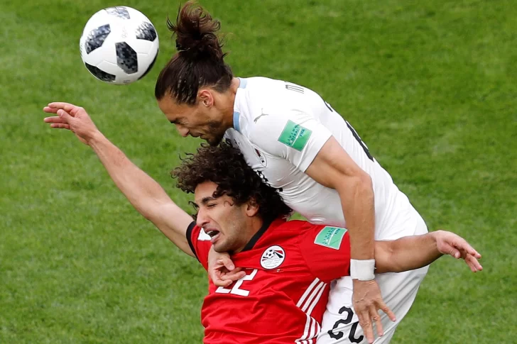 Con el último aliento, Uruguay derrotó a un Egipto sin Salah
