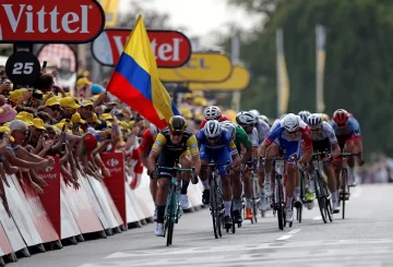 Con un espectacular embalaje, Groenewegen se quedó con la séptima etapa Con un espectacular embalaje, Groenewegen se quedó con la séptima etapa