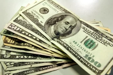 El dólar subió a $37,88 tras una menor renovación de Leliq El dólar subió a $37,88 tras una menor renovación de Leliq