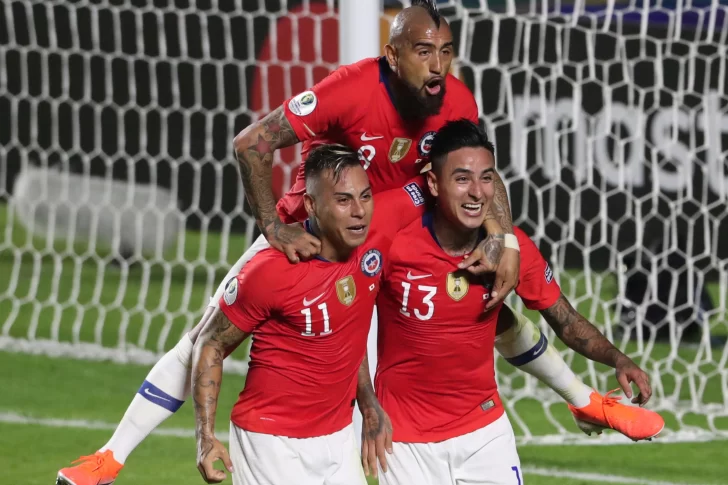 Chile mostró la chapa de campeón y liquidó a Japón 4-0