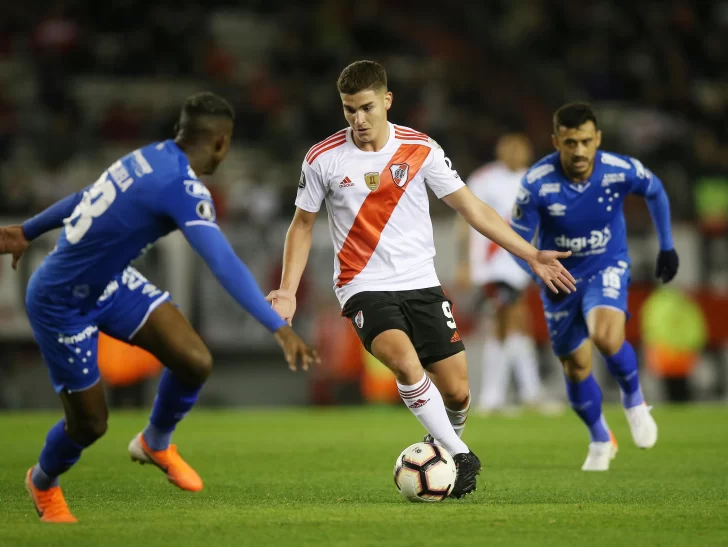 River erró un penal en el último minuto e irá a Brasil con un empate en el bolsillo River erró un penal en el último minuto e irá a Brasil con un empate en el bolsillo