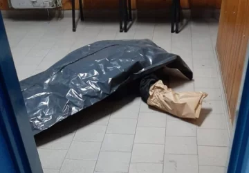 Río Negro: asesinaron a un hombre y llevaron el cadáver hasta la comisaría Río Negro: asesinaron a un hombre y llevaron el cadáver hasta la comisaría