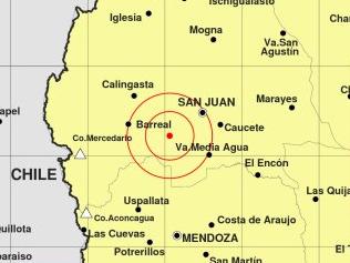 Luego de varias réplicas, un temblor de 4 grados volvió a sacudir fuerte a San Juan Luego de varias réplicas, un temblor de 4 grados volvió a sacudir fuerte a San Juan