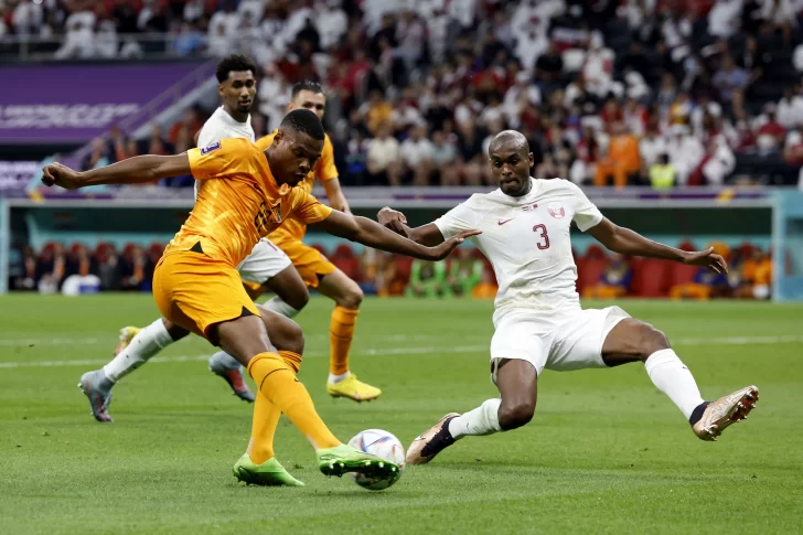 Países Bajos superó a Qatar y se clasificó primero a octavos