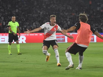 River, imparable en su camino a ser campeón: con uno menos le ganó de visitante a Talleres