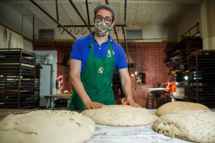 Un pastelero argentino se metió en la final del mundial de pan dulce milanés Un pastelero argentino se metió en la final del mundial de pan dulce milanés