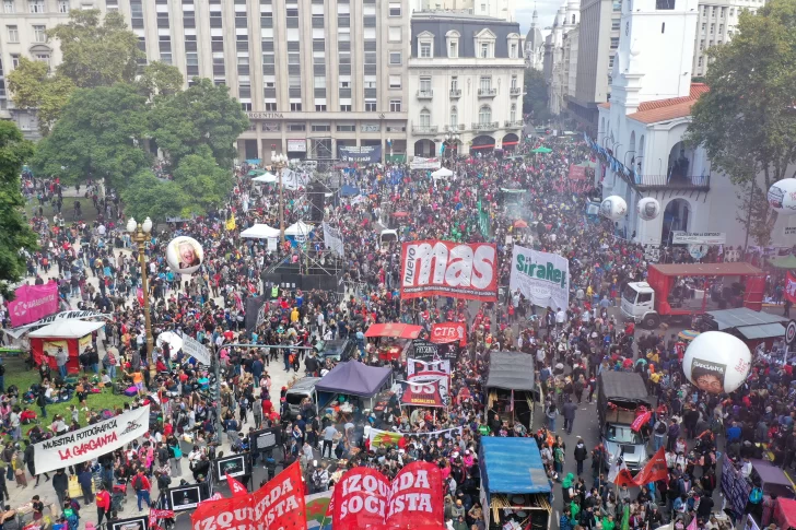 A 46 años del golpe, hubo marchas y actos multitudinarios en todo el país