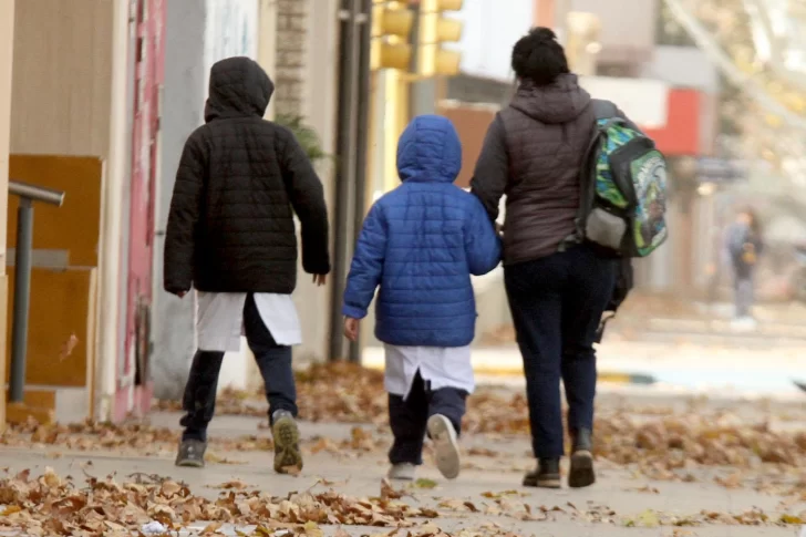 Por el Zonda, el SMN elevó el alerta a Naranja en zonas de San Juan: qué implica