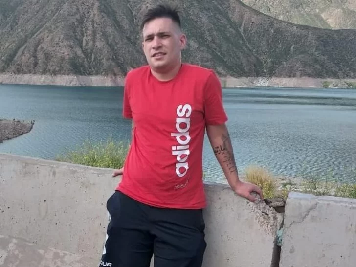 El estrecho vínculo que unía al chofer del colectivo con el chico fallecido en Albardón El estrecho vínculo que unía al chofer del colectivo con el chico fallecido en Albardón