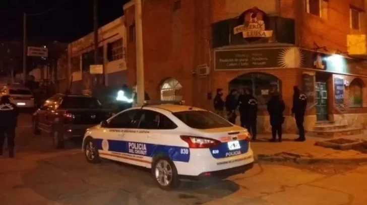 “No soportó más e hizo lo que hizo”: un chico de 16 asesinó a su padre y se entregó “No soportó más e hizo lo que hizo”: un chico de 16 asesinó a su padre y se entregó