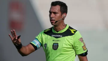 Facundo Tello dirigirá a San Martín frente a Talleres en la crucial última fecha Facundo Tello dirigirá a San Martín frente a Talleres en la crucial última fecha