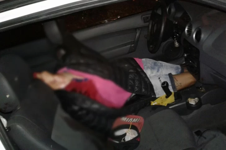 Un policía mató a un adolescente que quiso robarle el auto con un arma de juguete Un policía mató a un adolescente que quiso robarle el auto con un arma de juguete