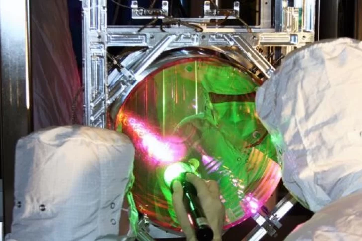 ¡Enorme logro! Expertos lograron que un objeto de 10 kilos adquiera estado cuántico