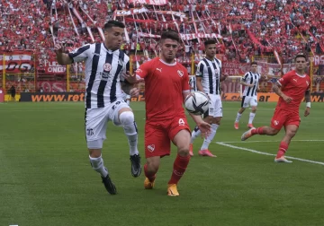 Con el broche de Buffarini en los penales, Talleres se metió en semifinales