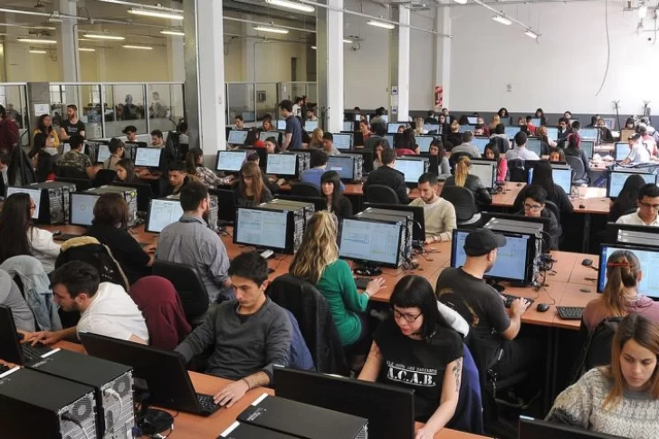 La Justicia electoral intimó al gobierno a que entregue el software del escrutinio