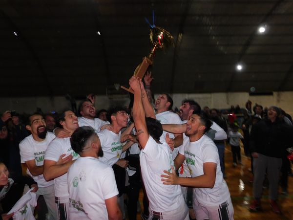 Aramburu gritó campeón y sacó medio boleto para jugar en el Nivel 1 Aramburu gritó campeón y sacó medio boleto para jugar en el Nivel 1