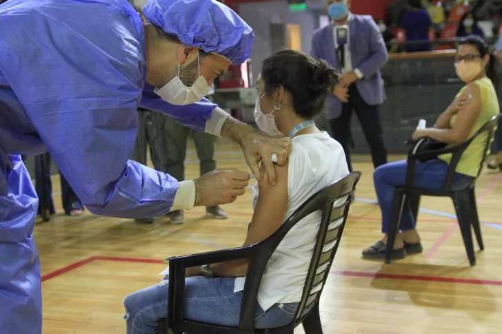 Vizzotti no descartó restricciones de circulación por franjas horarias