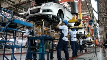 La actividad industrial creció 2,7% en septiembre tras dos meses de caída La actividad industrial creció 2,7% en septiembre tras dos meses de caída