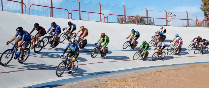 Rubén Ramos fue el gran ganador de la segunda fecha de la temporada de pista Rubén Ramos fue el gran ganador de la segunda fecha de la temporada de pista