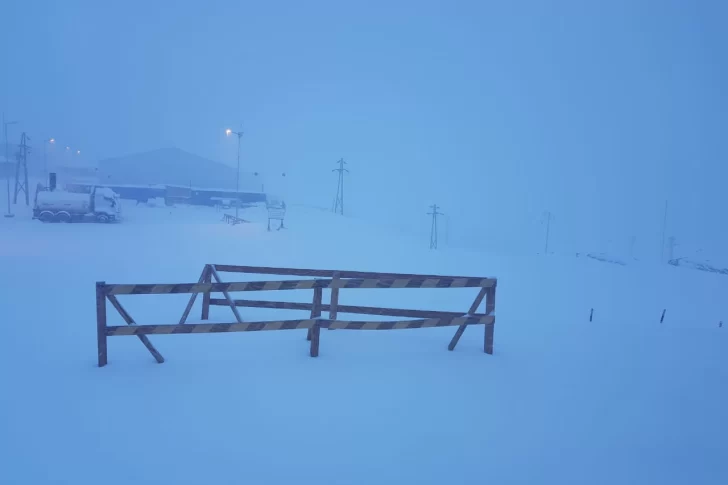 Nevó en Veladero y la sensación térmica fue de 16 grados bajo cero