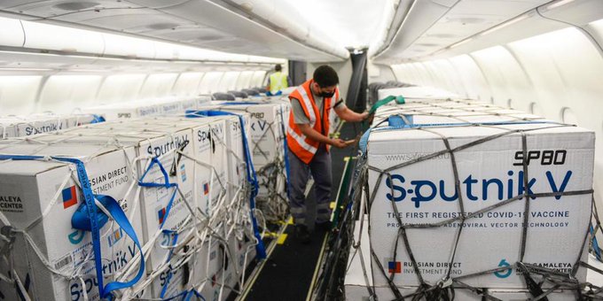 Llegó al país el avión con 500.000 dosis más de la vacuna Sputnik V Llegó al país el avión con 500.000 dosis más de la vacuna Sputnik V