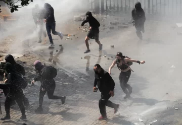 Serios incidentes en Chile a 47 años del Golpe de Estado contra Salvador Allende Serios incidentes en Chile a 47 años del Golpe de Estado contra Salvador Allende