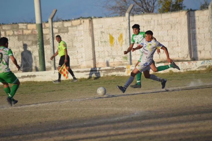 Programaron la fecha 13, pero árbitros amenazan con no dirigir si no cobran Programaron la fecha 13, pero árbitros amenazan con no dirigir si no cobran